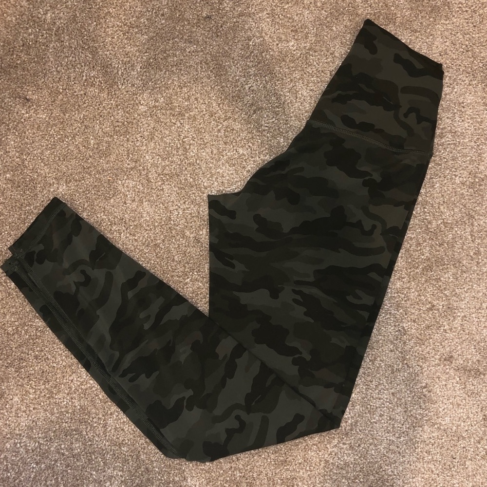 Camo leggings